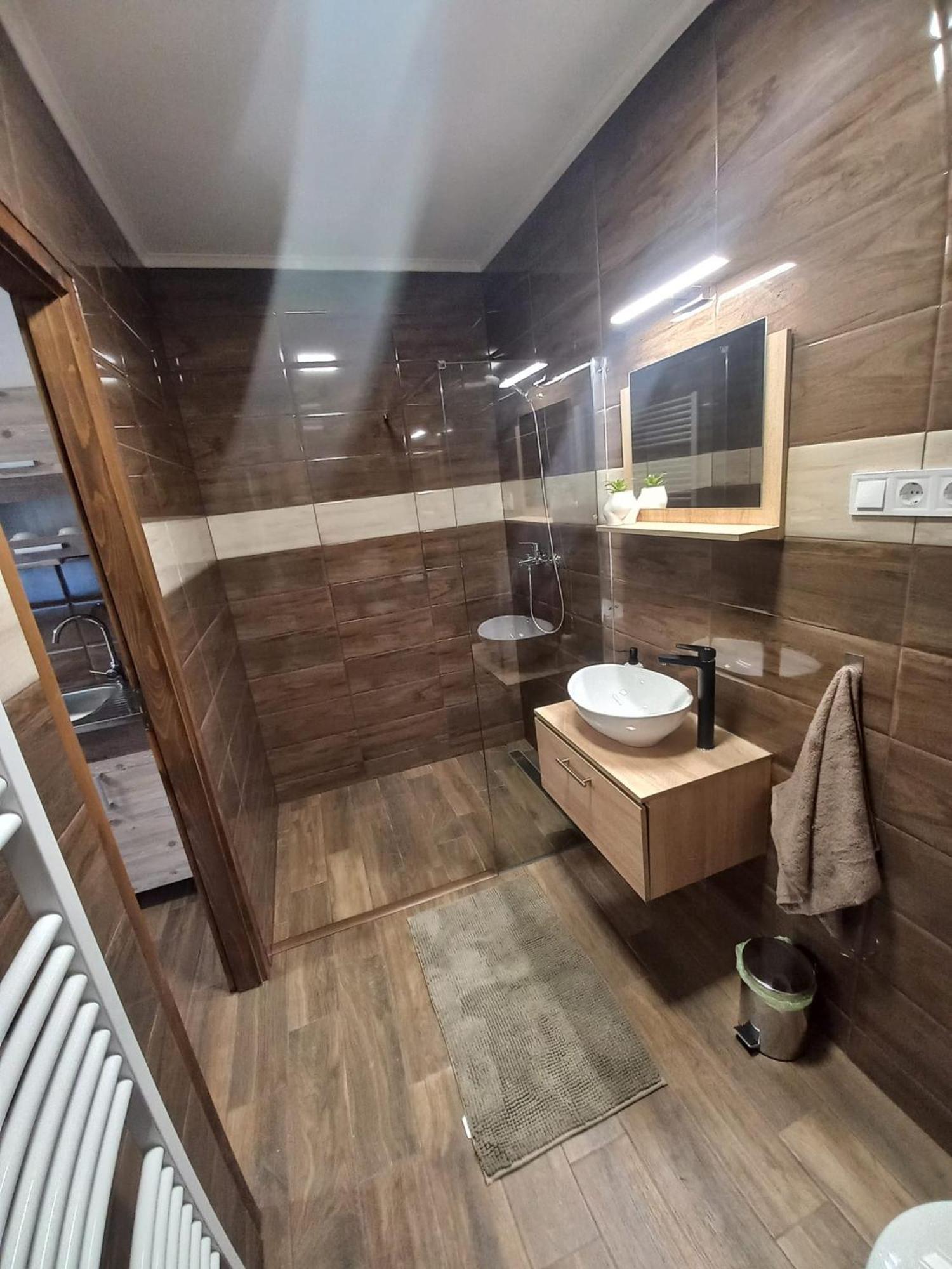 Oazis Apartman Sarospatak Exterior photo